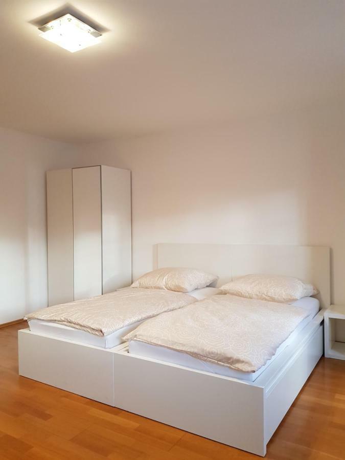 Apartment Jale Regensburg Exteriör bild